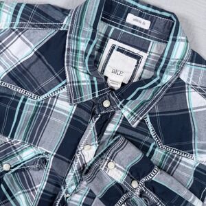 BKE Plaid Western Pearl Snap Shirt Long Sleeve‎ Button Up Mens Size Medium